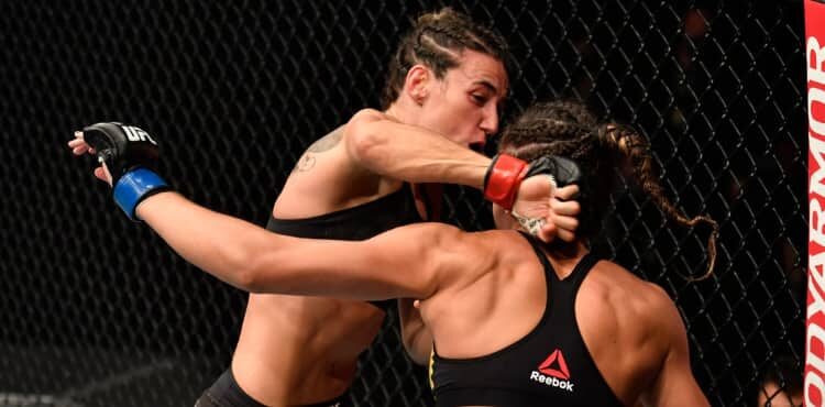 Morina Rodriguez punches Amanda Ribas at UFC 257